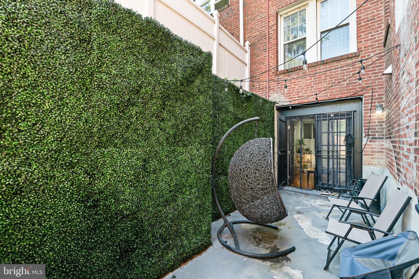 1929 1st St Nw #t3 Property Photo 4
