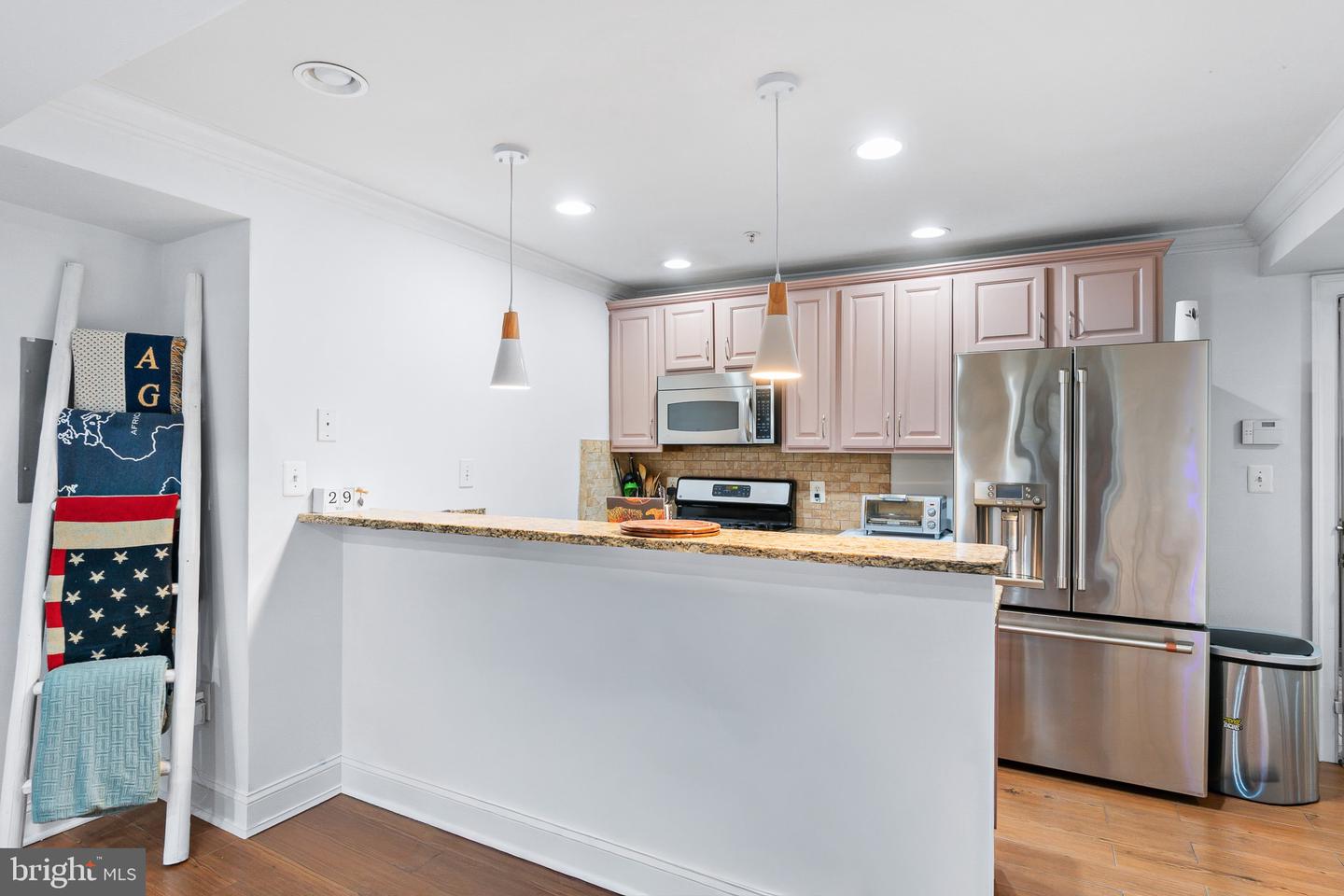1929 1st St Nw #t3 Property Photo 6