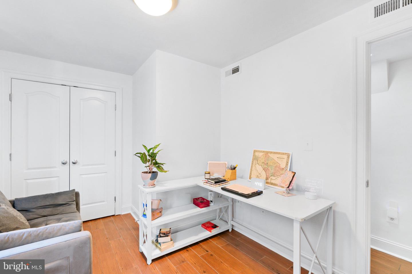 1929 1st St Nw #t3 Property Photo 18