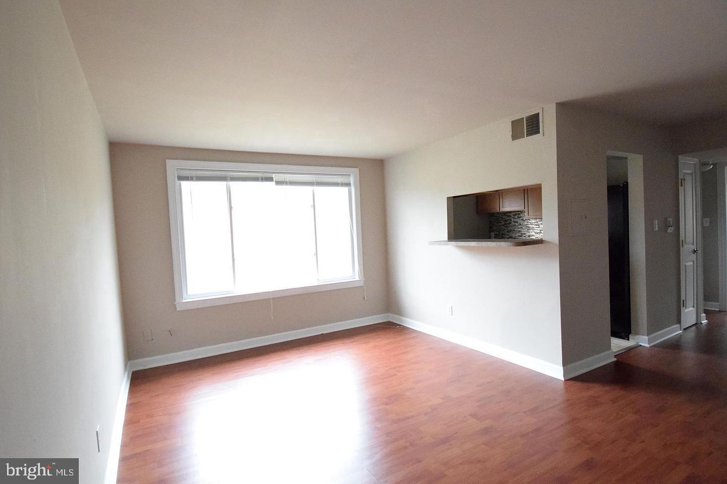 709 Brandywine St Se #302 Property Photo 4