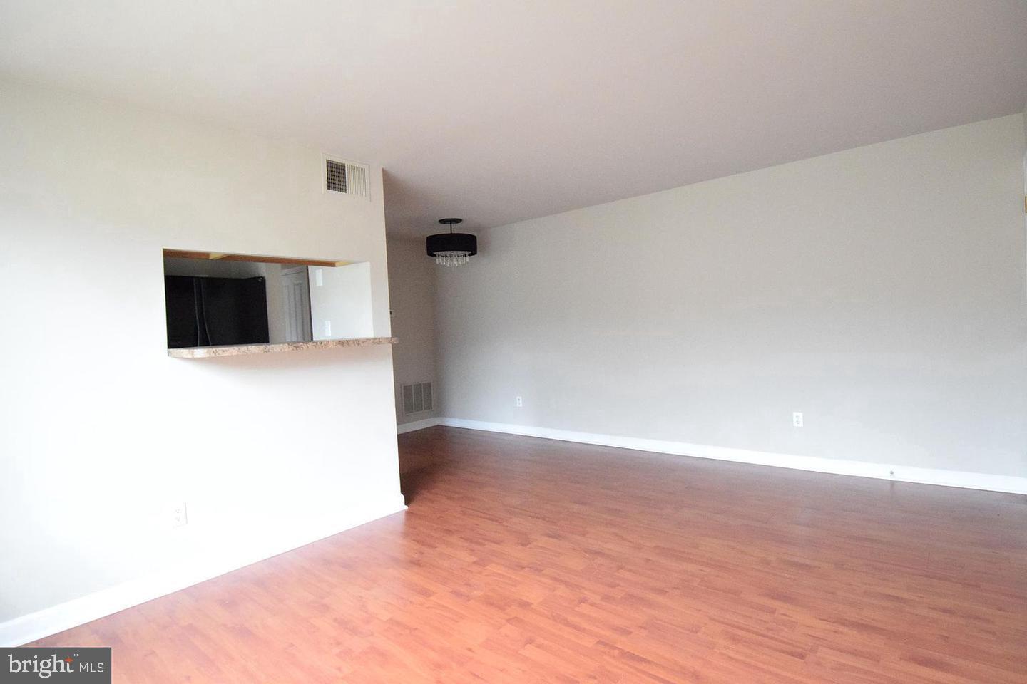 709 Brandywine St Se #302 Property Photo 5