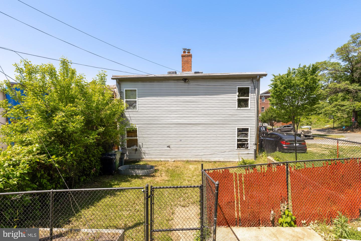 1227 18th Pl Ne Property Photo 5