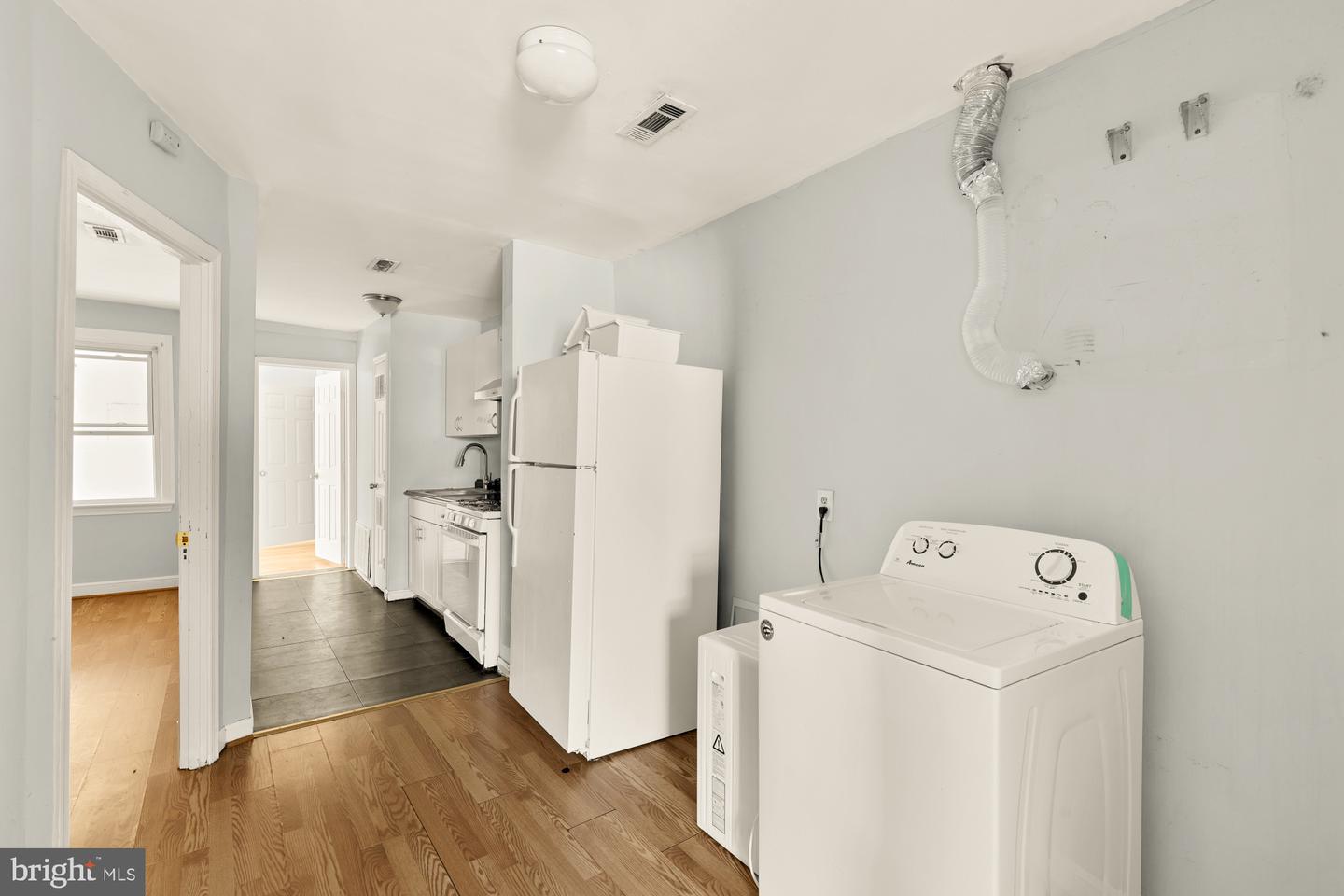 1227 18th Pl Ne Property Photo 9