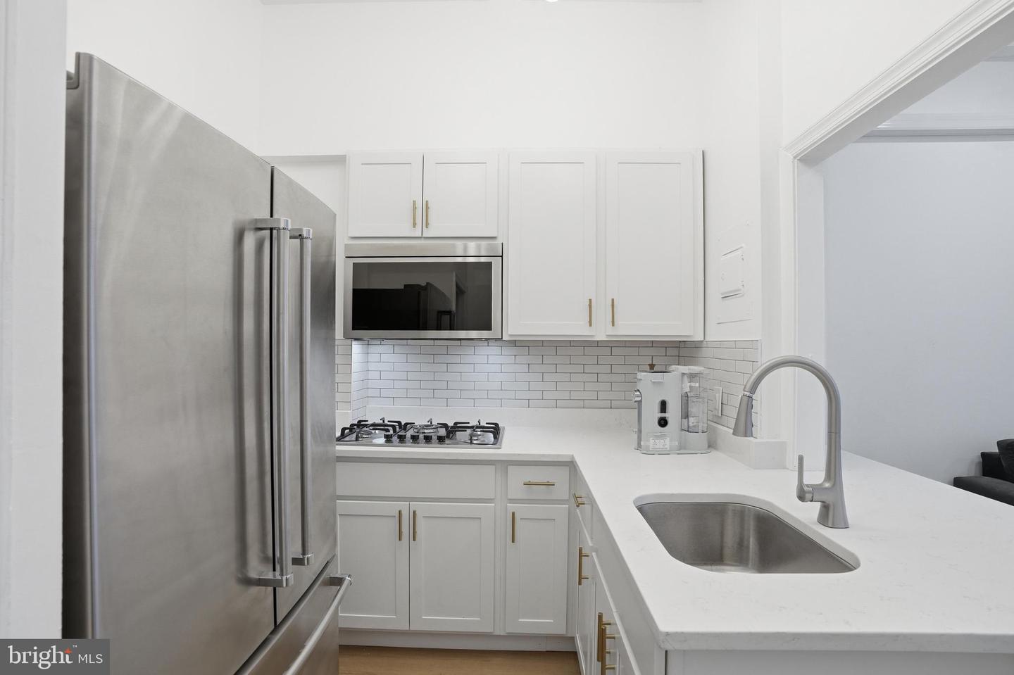 313 C St Se Property Photo 3