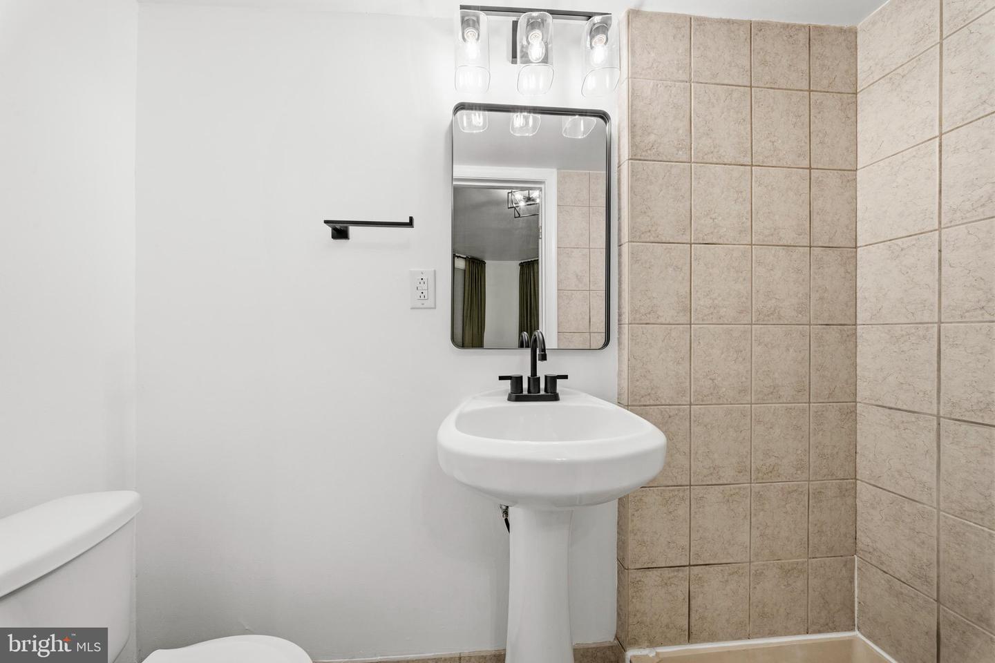 617 Keefer Pl Nw Property Photo 14