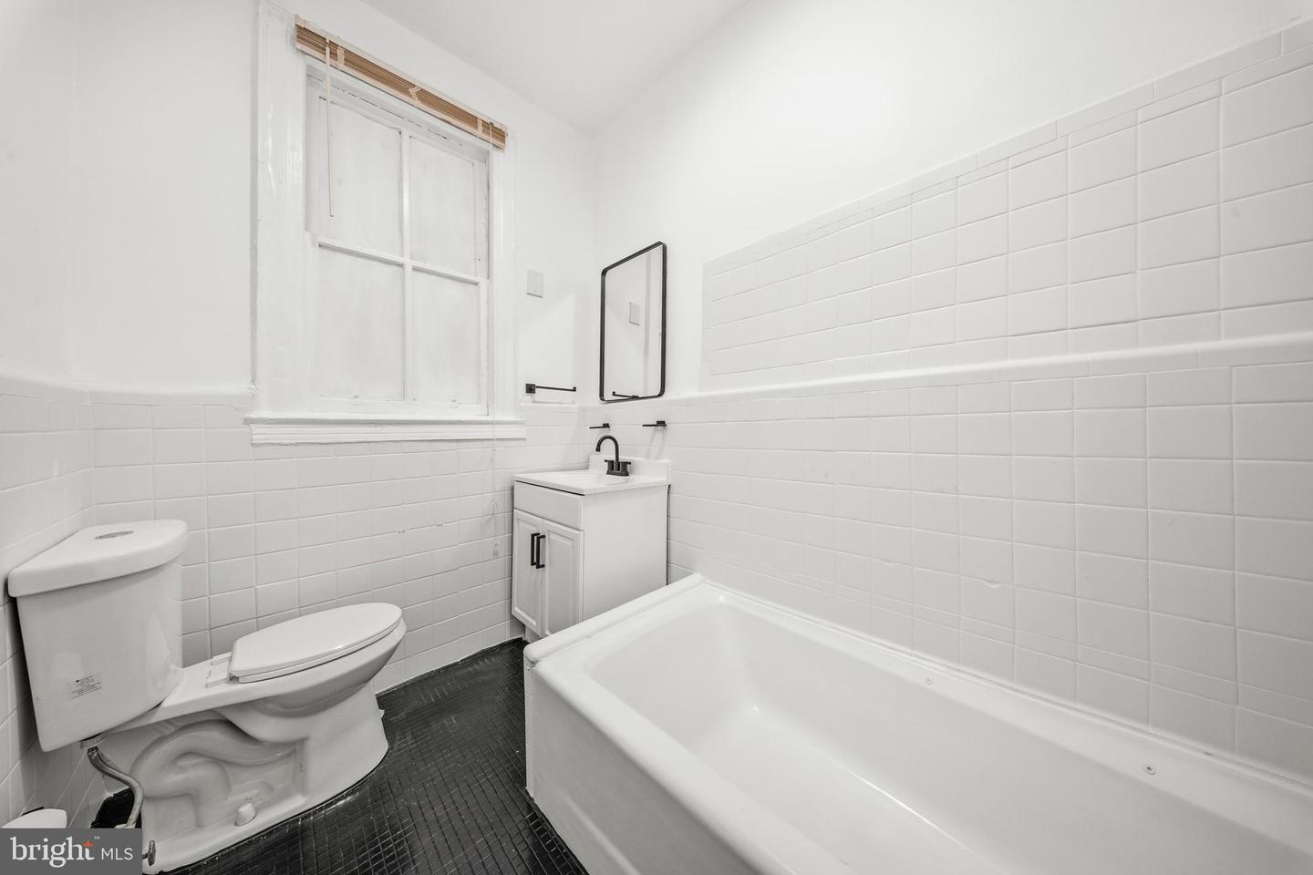 617 Keefer Pl Nw Property Photo 24