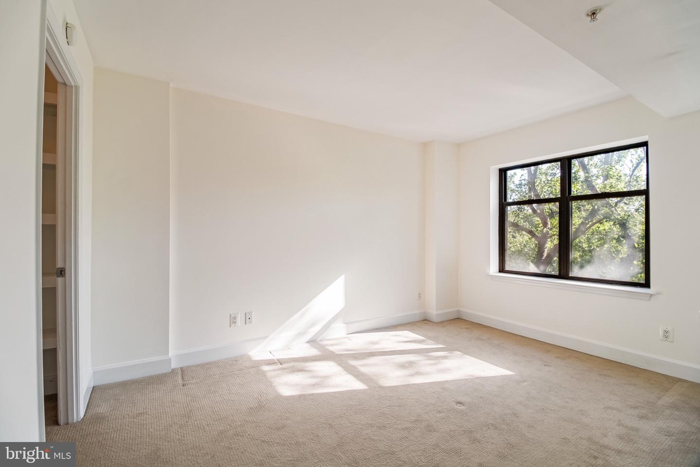 3401 38th St Nw #324 Property Photo 11