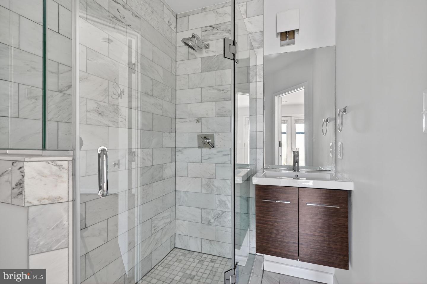 3430 Brown St Nw #4 Property Photo 5