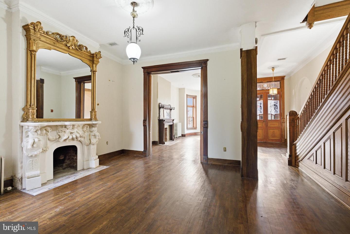 1827 13th St Nw Property Photo 4