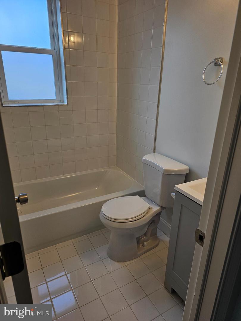 3929 4th St Se #4 Property Photo 8