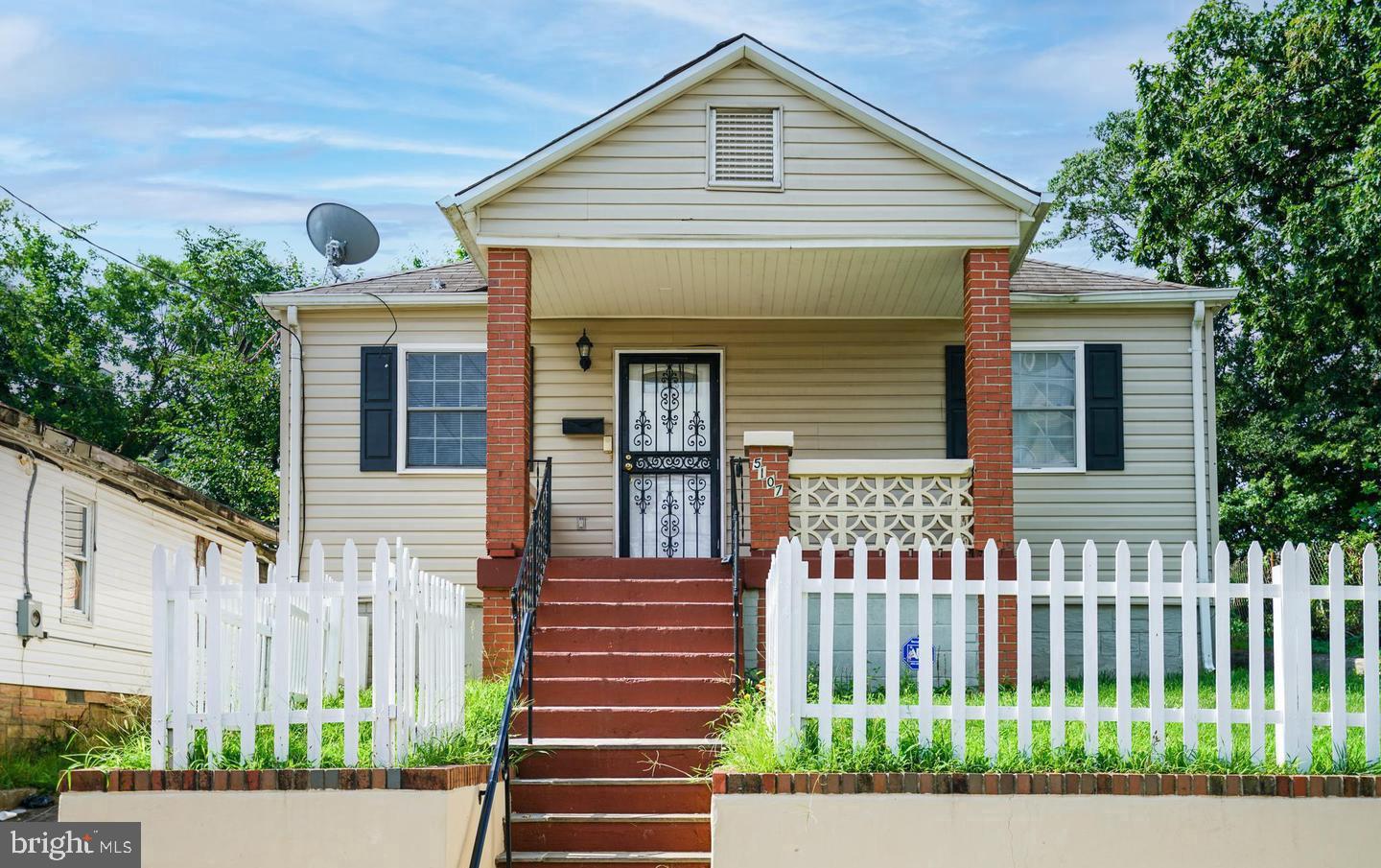 5107 Call Pl Se Property Photo 1