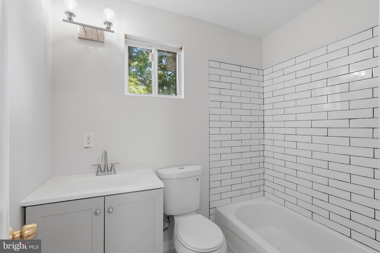 5107 Call Pl Se Property Photo 17