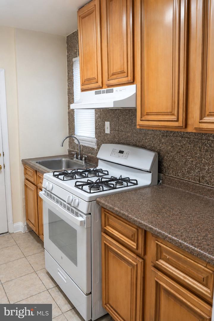 59 Galveston Pl Sw #1 Property Photo 4