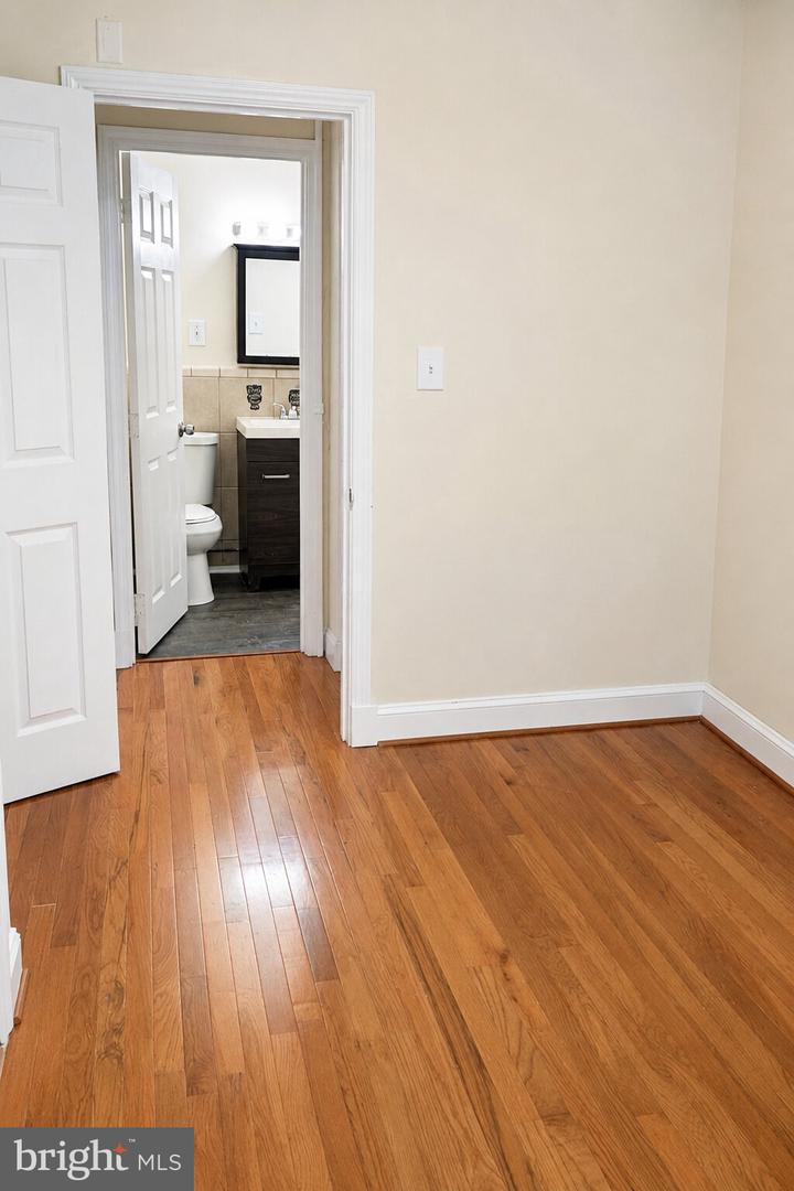 59 Galveston Pl Sw #1 Property Photo 13