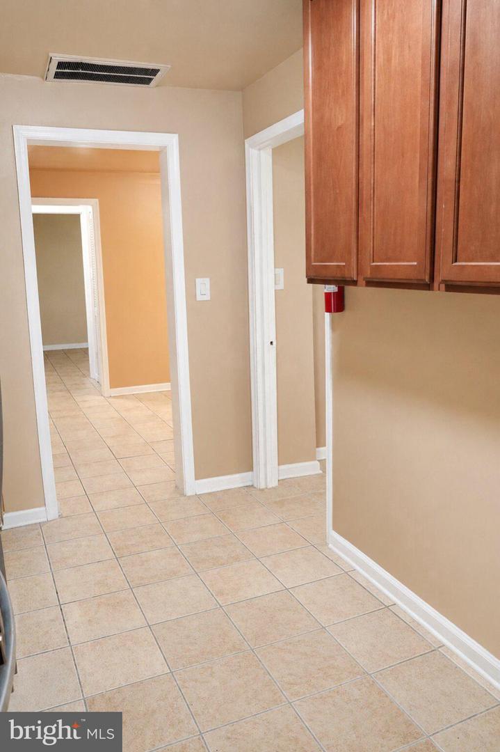 59 Galveston Pl Sw #4 Property Photo 6