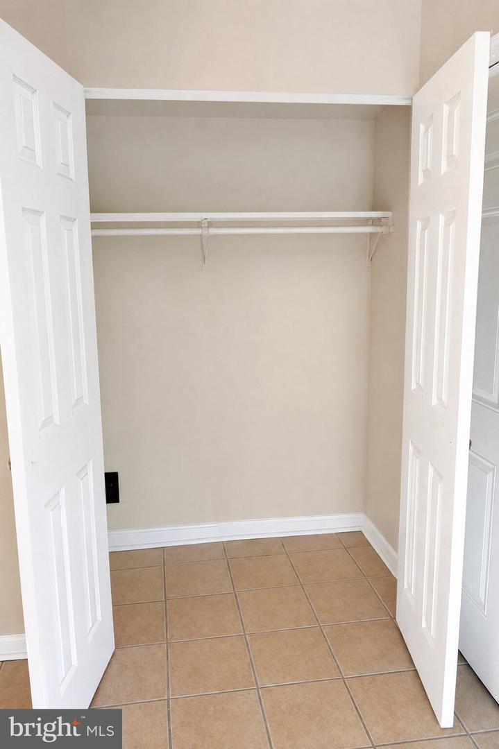 59 Galveston Pl Sw #4 Property Photo 8