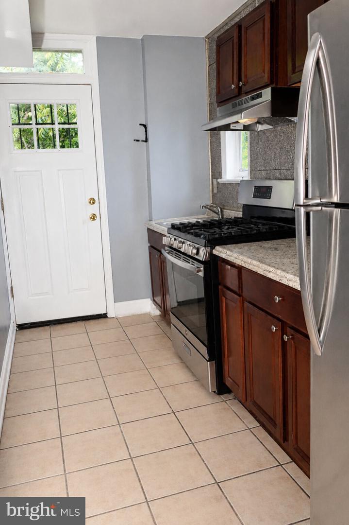 59 Galveston Pl Sw #4 Property Photo 11