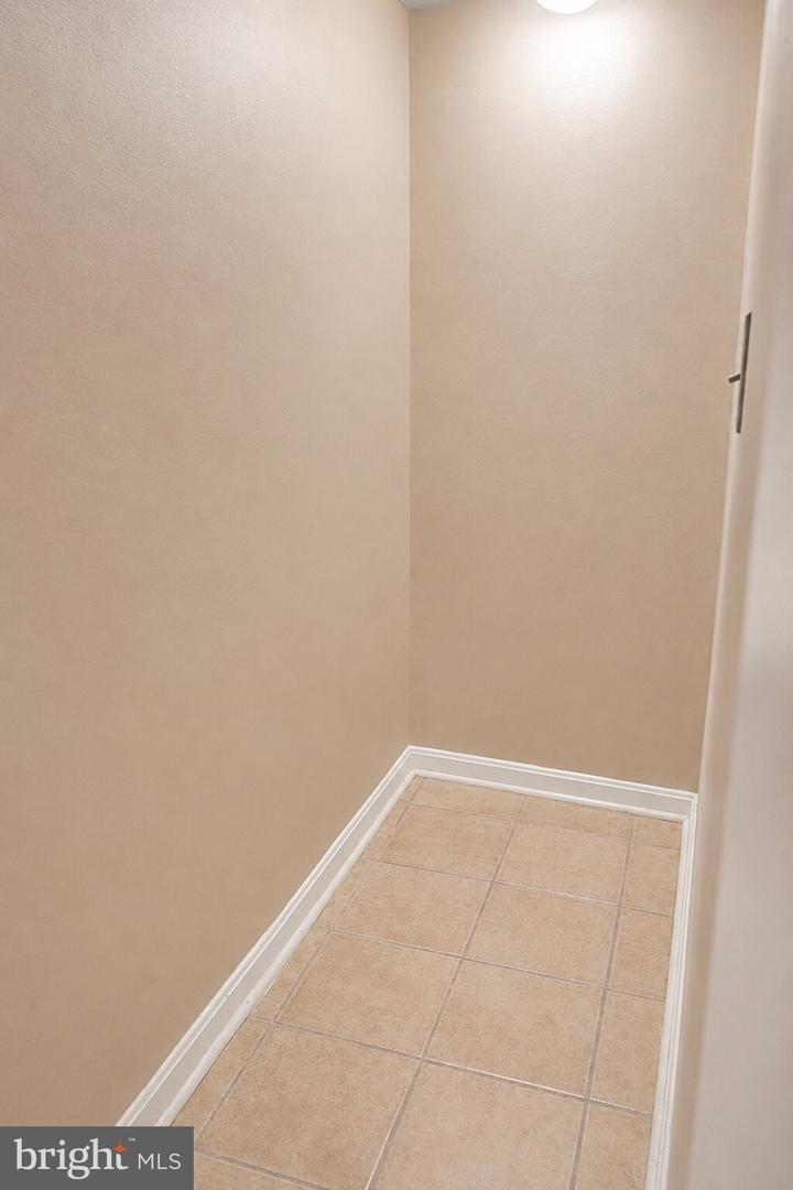 59 Galveston Pl Sw #4 Property Photo 12