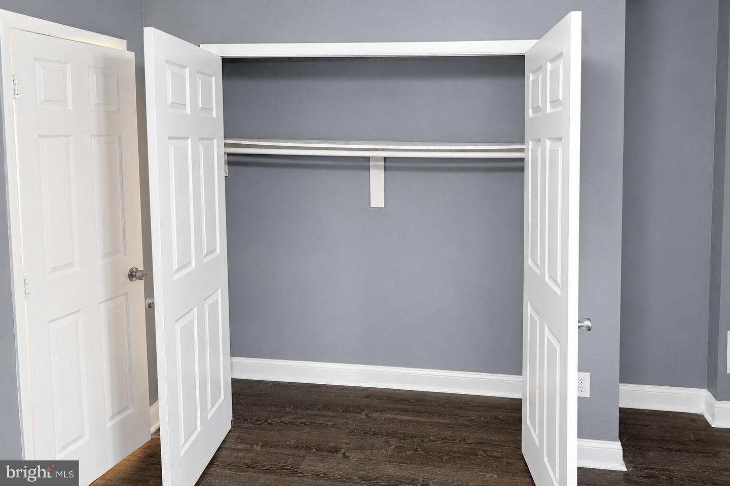 63 Galveston Pl Sw #b Property Photo 10
