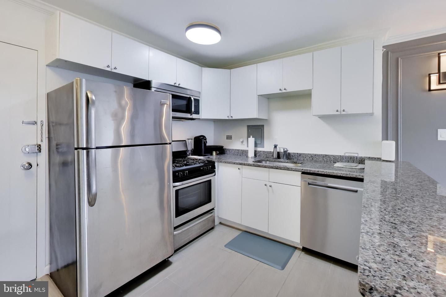 922 24th St Nw #713 Property Photo 4