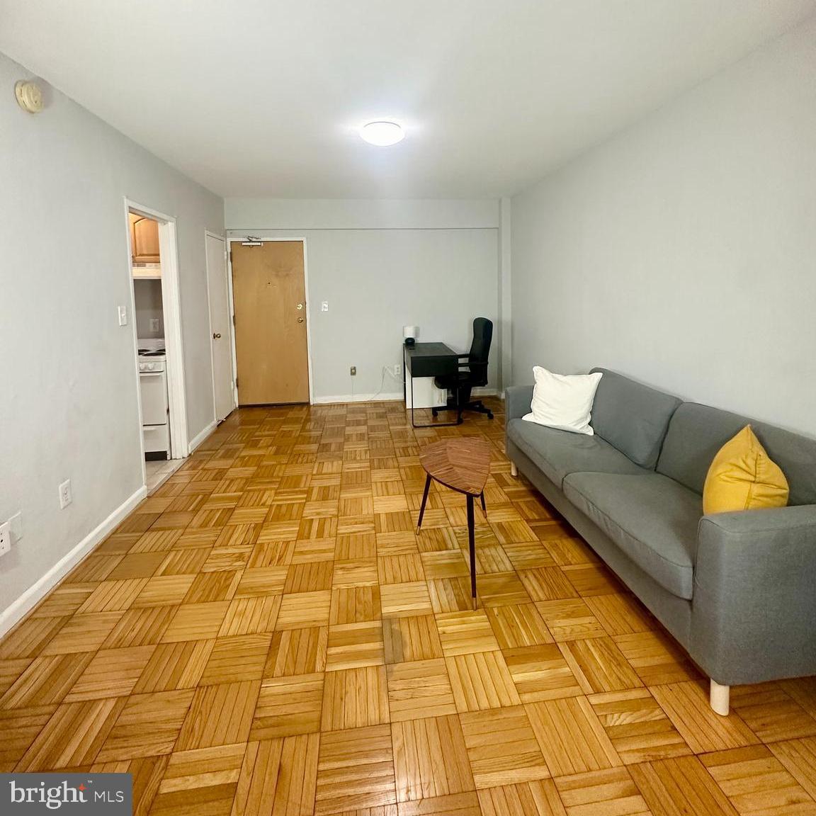 2141 I St Nw #310 Property Photo 2