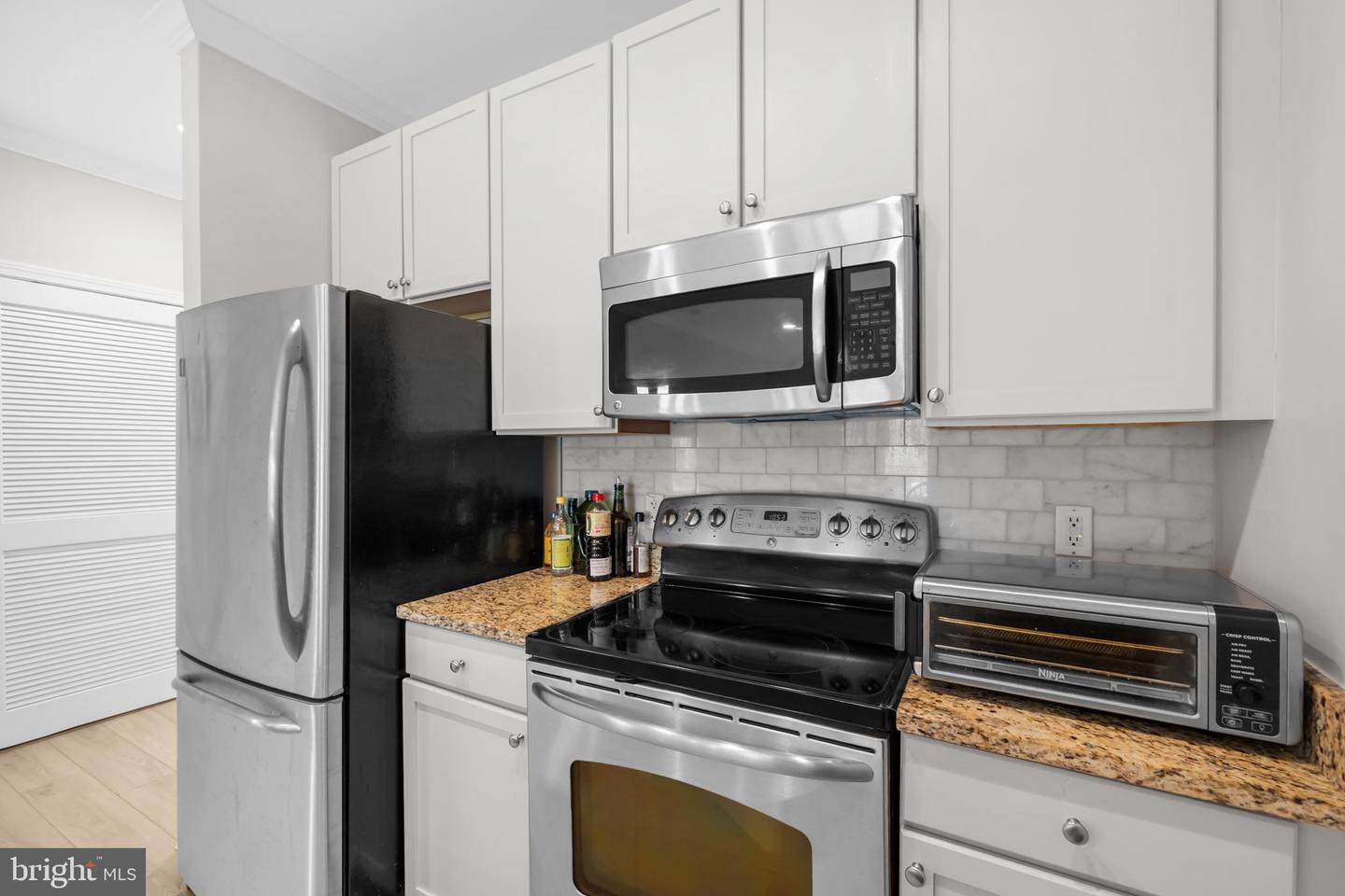 1391 Pennsylvania Ave Se #425 Property Photo 5