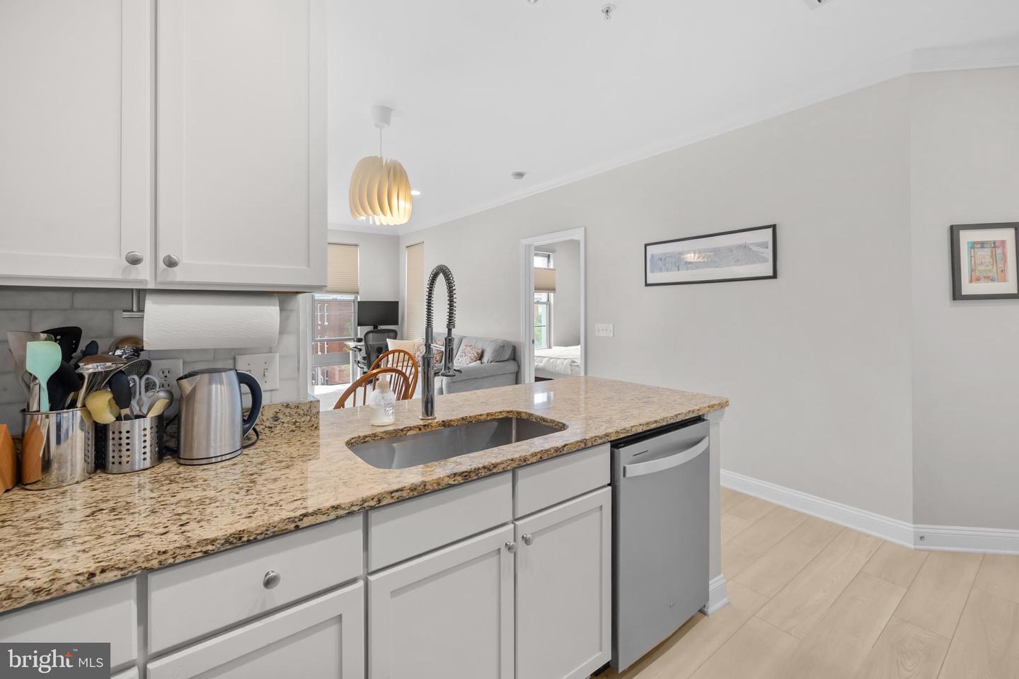 1391 Pennsylvania Ave Se #425 Property Photo 6