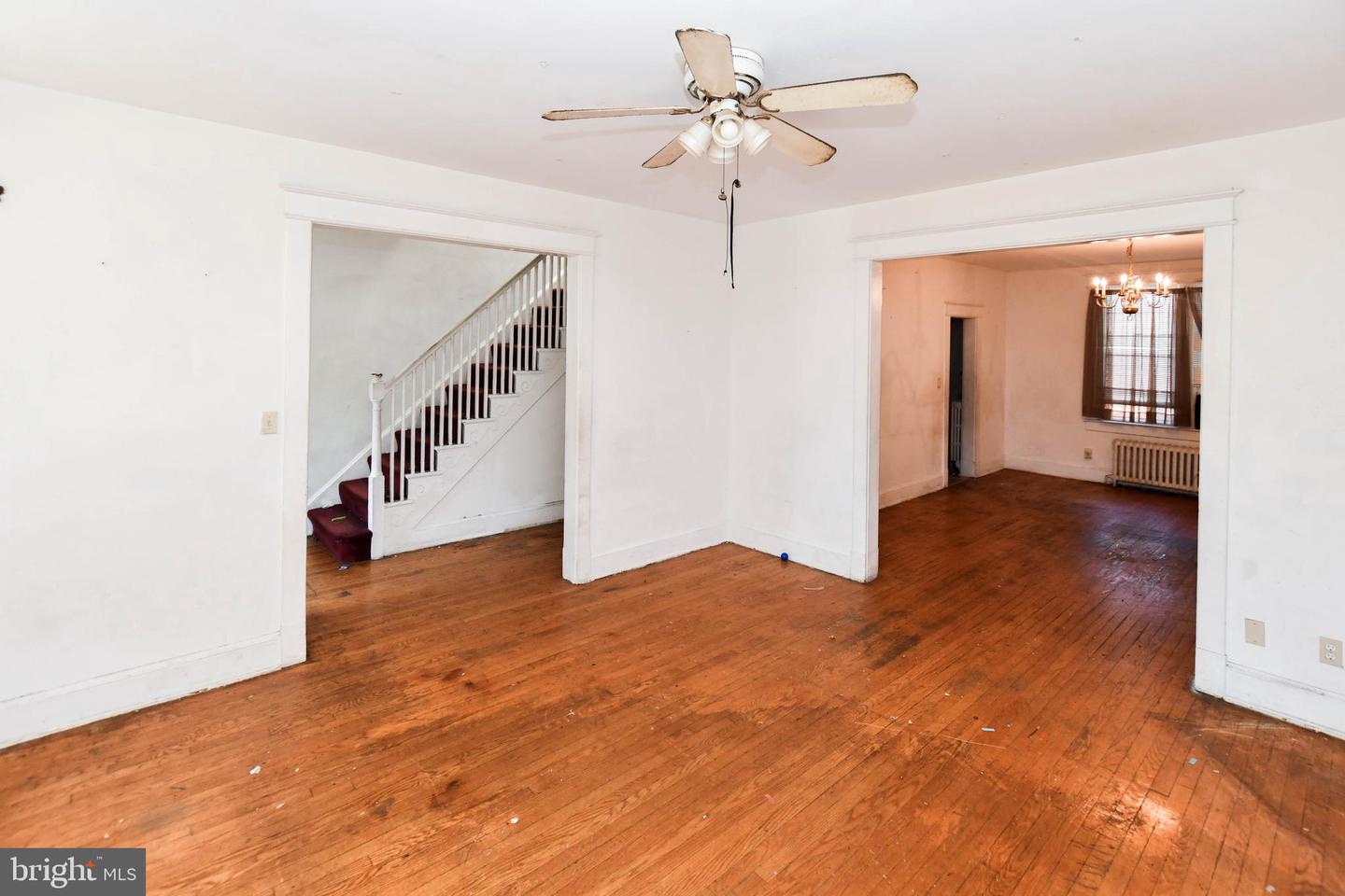 1656 U St Se Property Photo 2