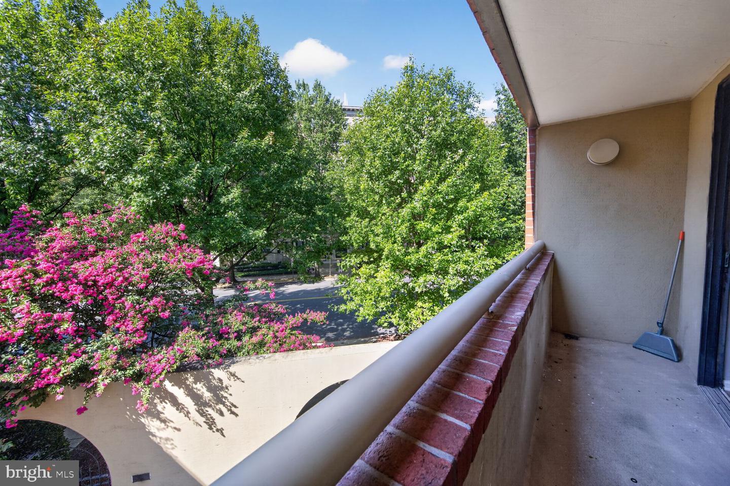 2725 Connecticut Ave Nw #303 Property Photo 13