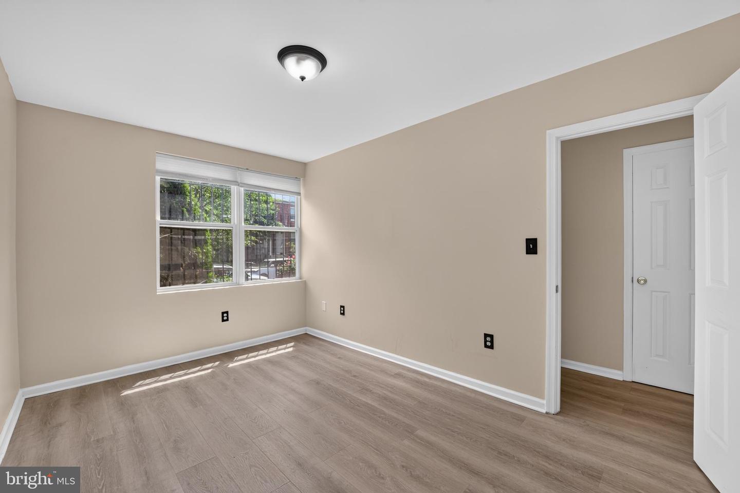 1240 18th St Ne #2 Property Photo 12