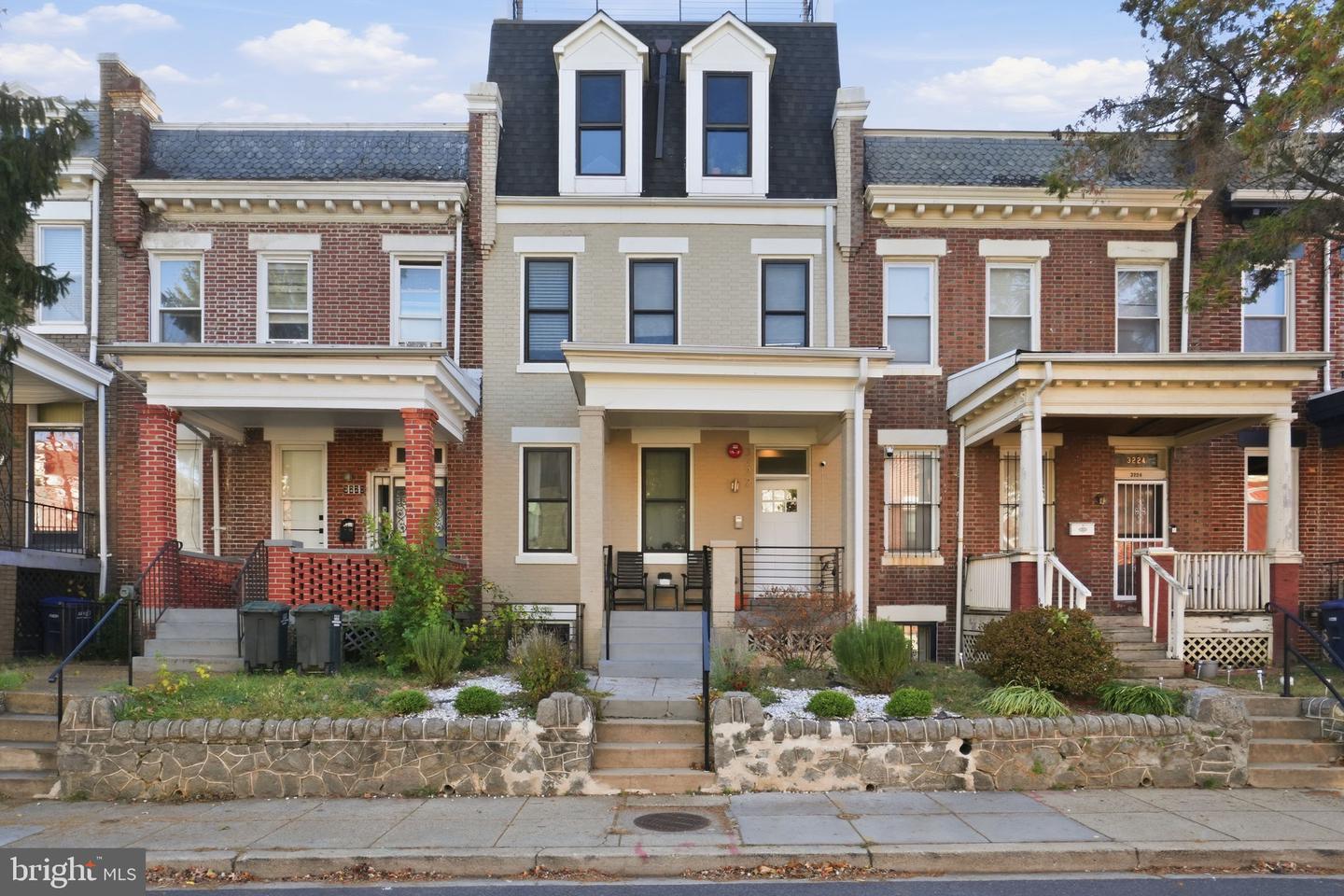 3222 WARDER ST NW #5 Property Photo 1