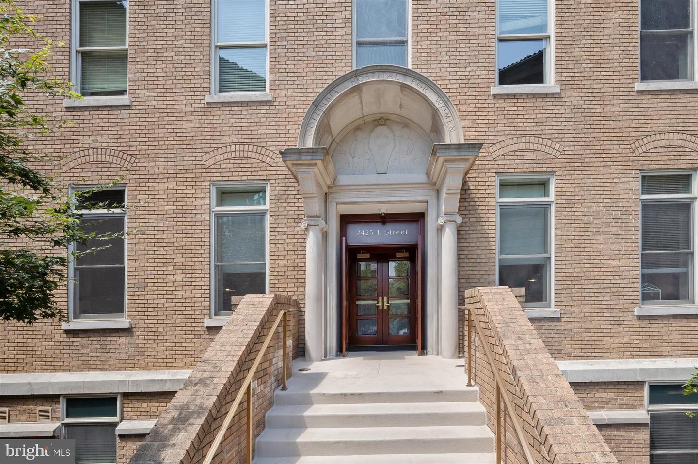 2425 L St Nw #736 Property Photo 3
