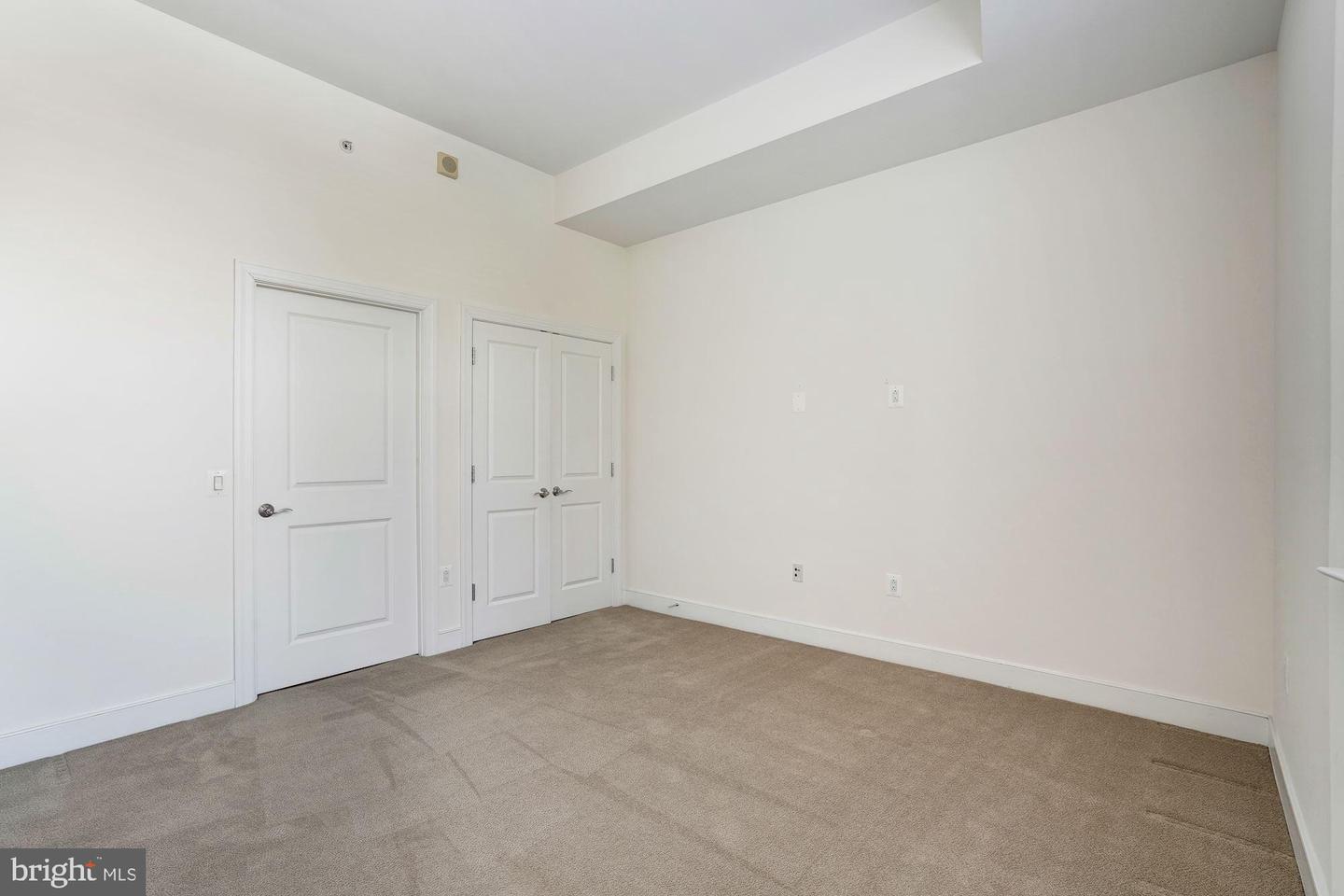 2425 L St Nw #736 Property Photo 11