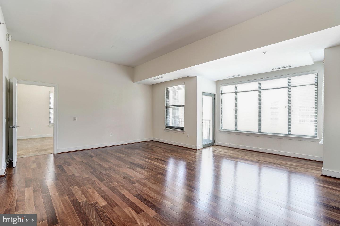 2425 L St Nw #736 Property Photo 13