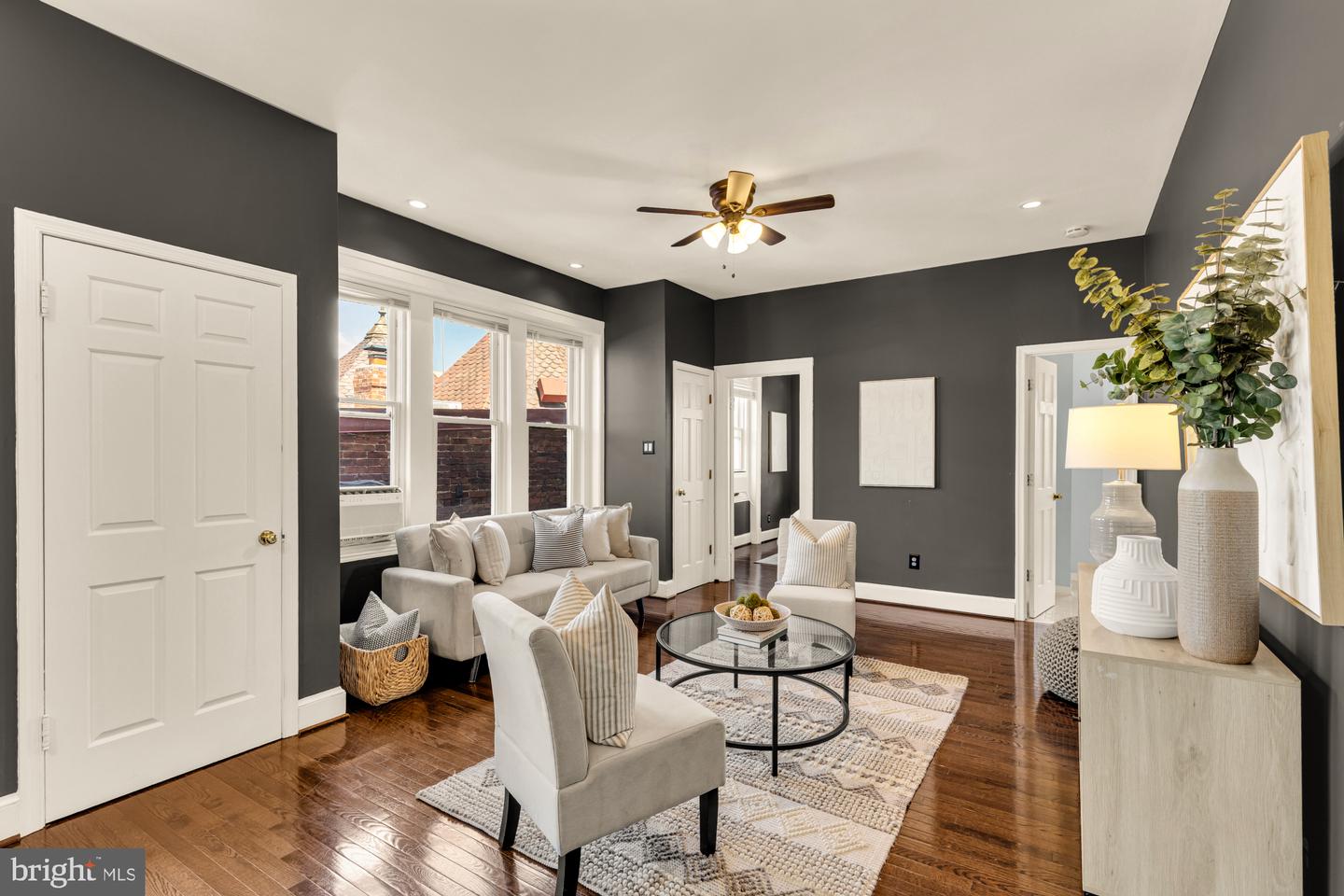 1860 California St Nw #401 Property Photo 1