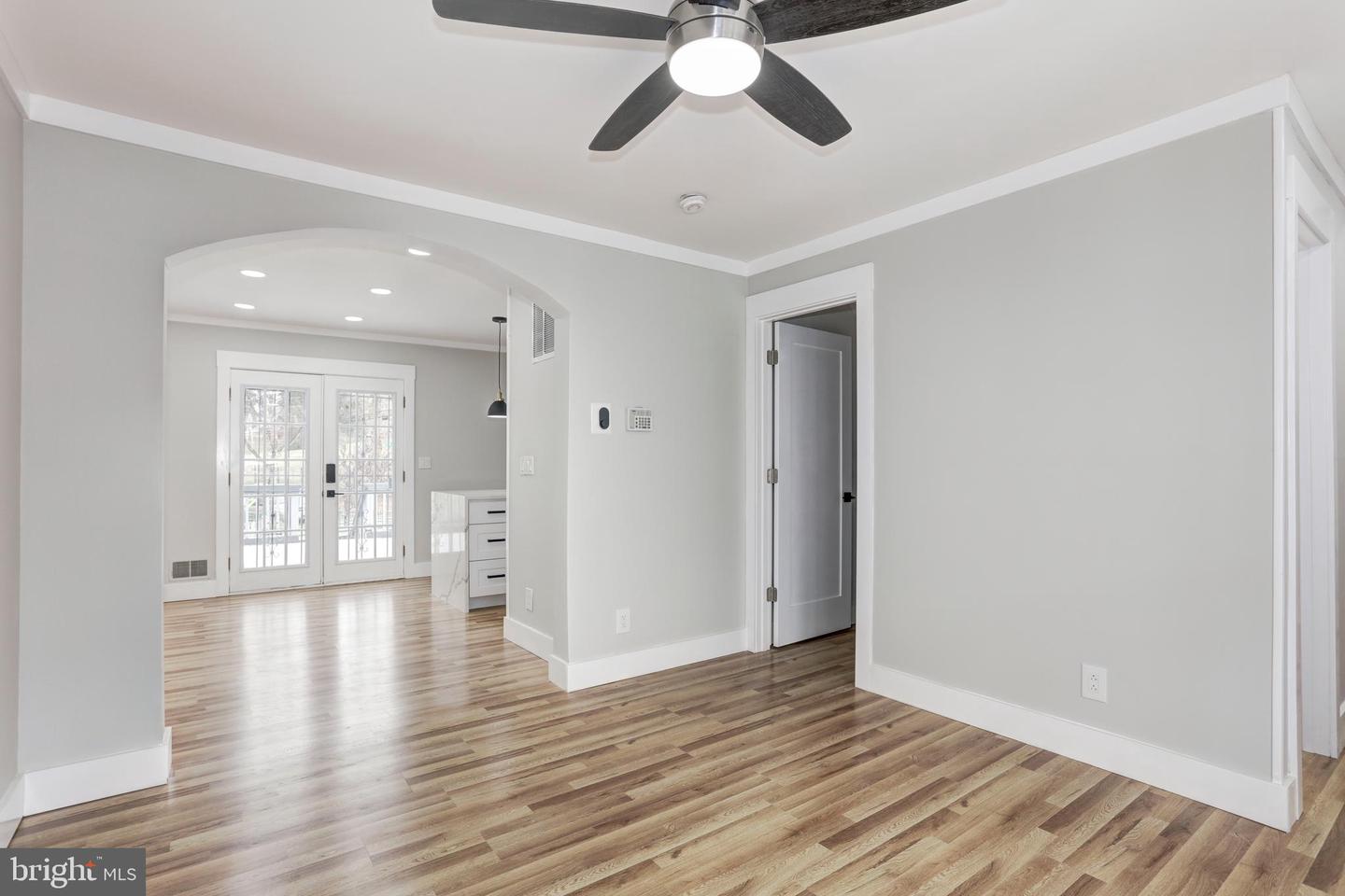 1366 Valley Pl Se Property Photo 4