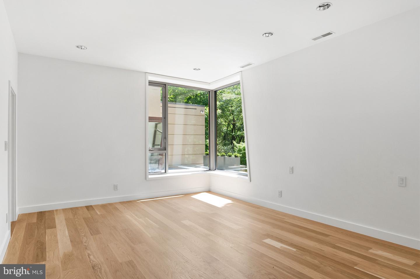 2920 Albemarle St Nw Property Photo 36