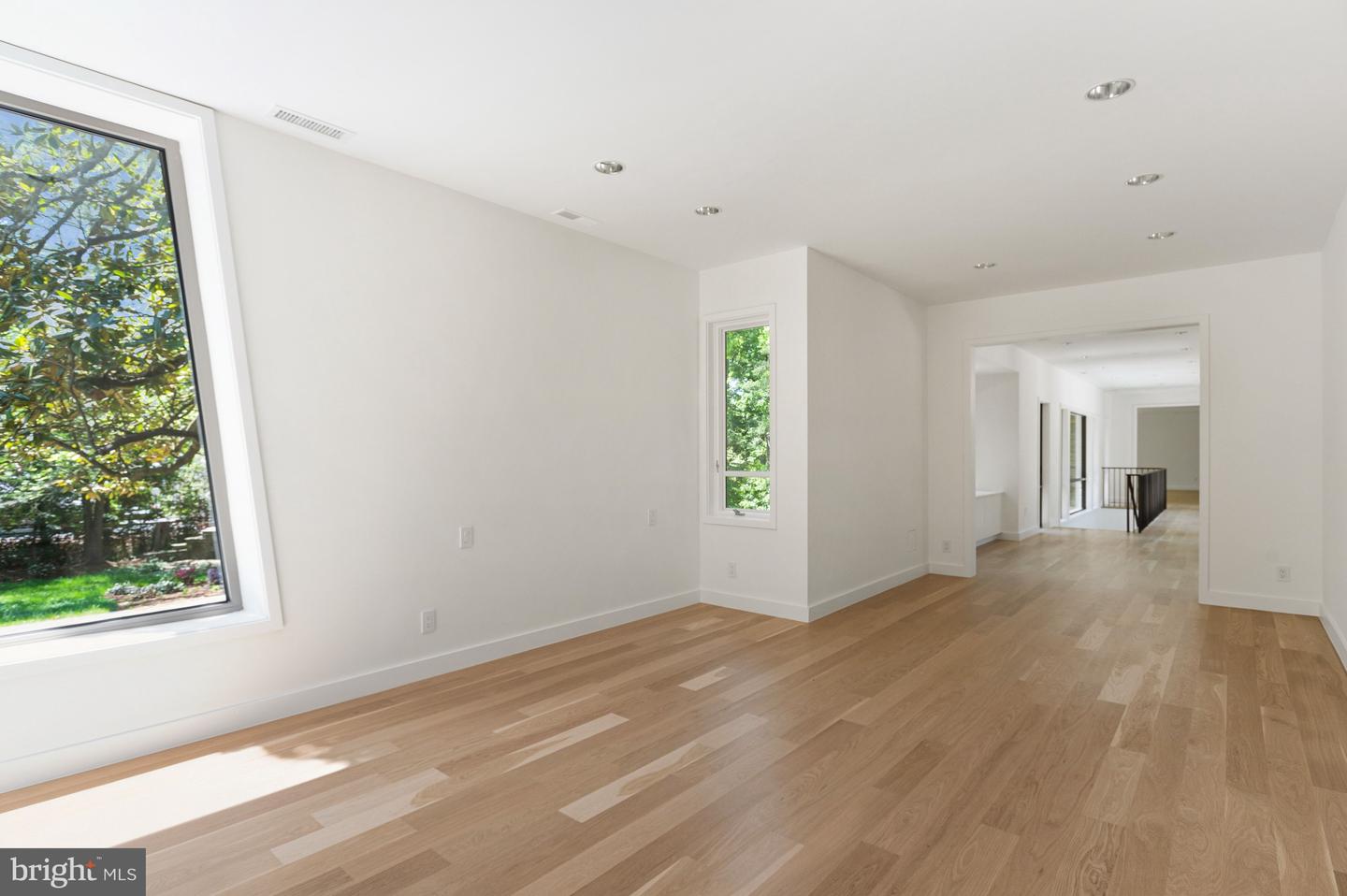 2920 Albemarle St Nw Property Photo 37