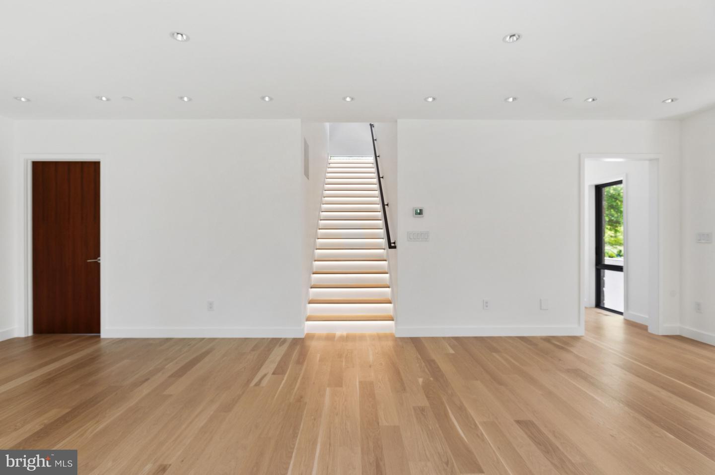 2920 Albemarle St Nw Property Photo 40