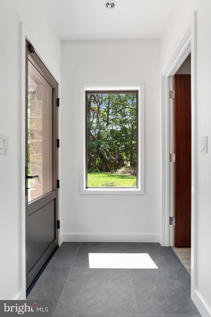 2920 Albemarle St Nw Property Photo 52