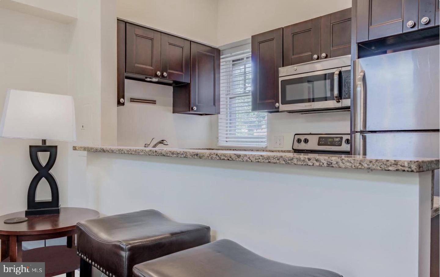 1133 D St Ne Property Photo 2