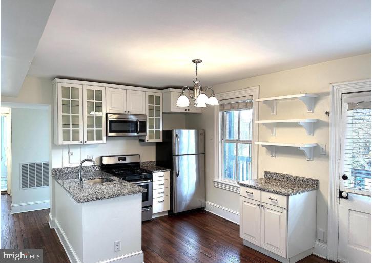 1133 D St Ne Property Photo 11