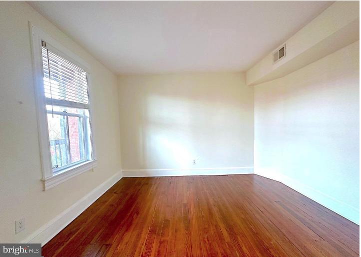 1133 D St Ne Property Photo 15