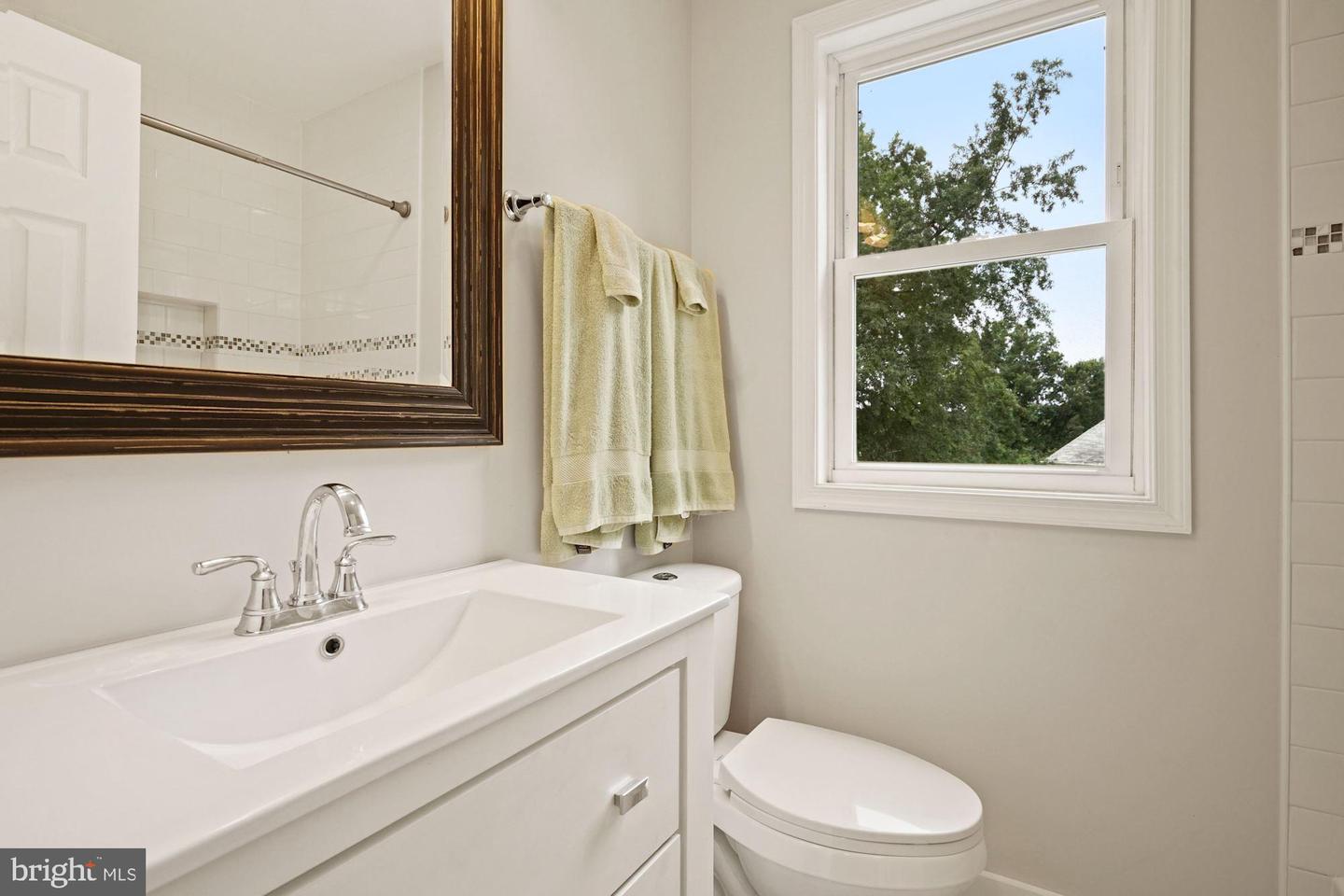 2410 South Dakota Ave Ne Property Photo 25