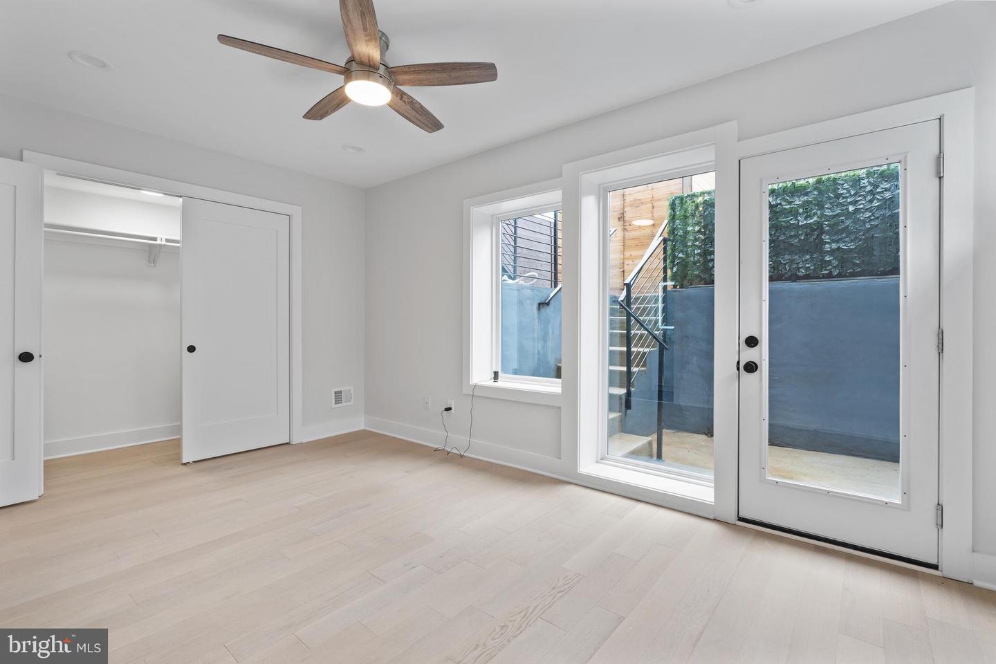 615 Irving St Nw #1 Property Photo 16