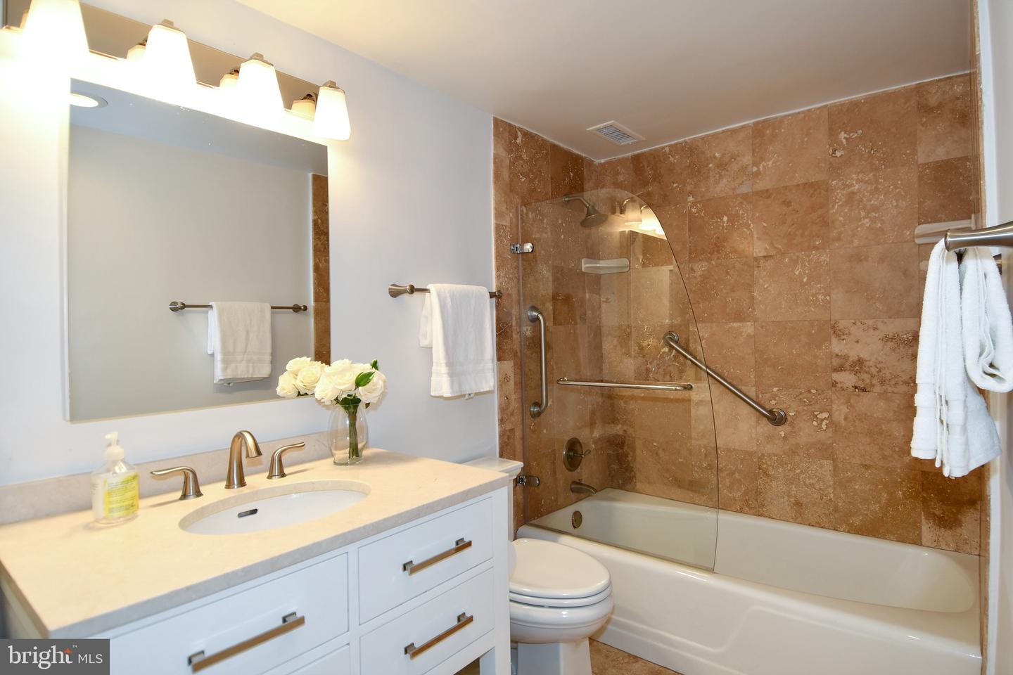 2801 New Mexico Ave Nw #702 Property Photo 20