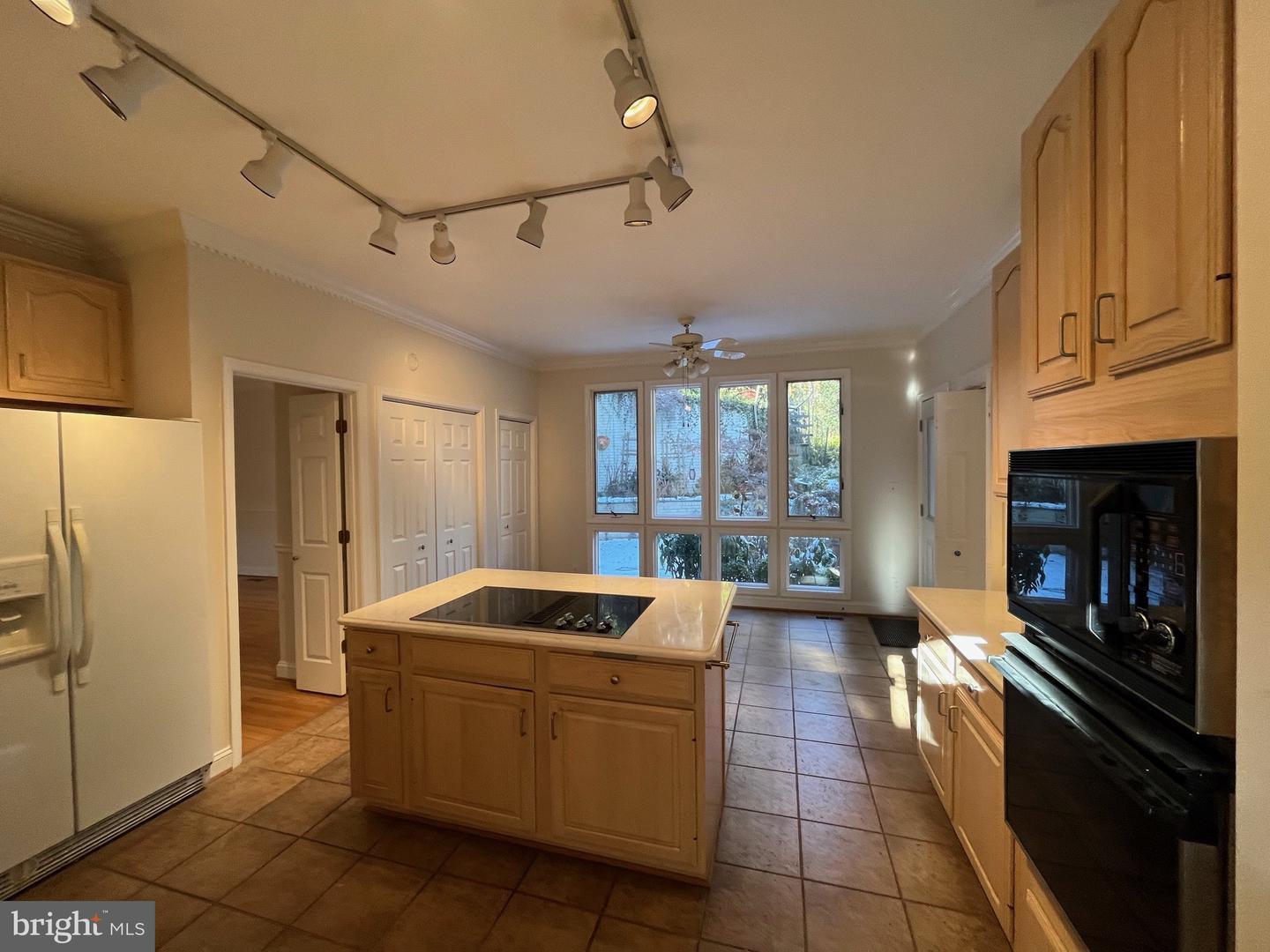5179 Macomb St Nw Property Photo 6