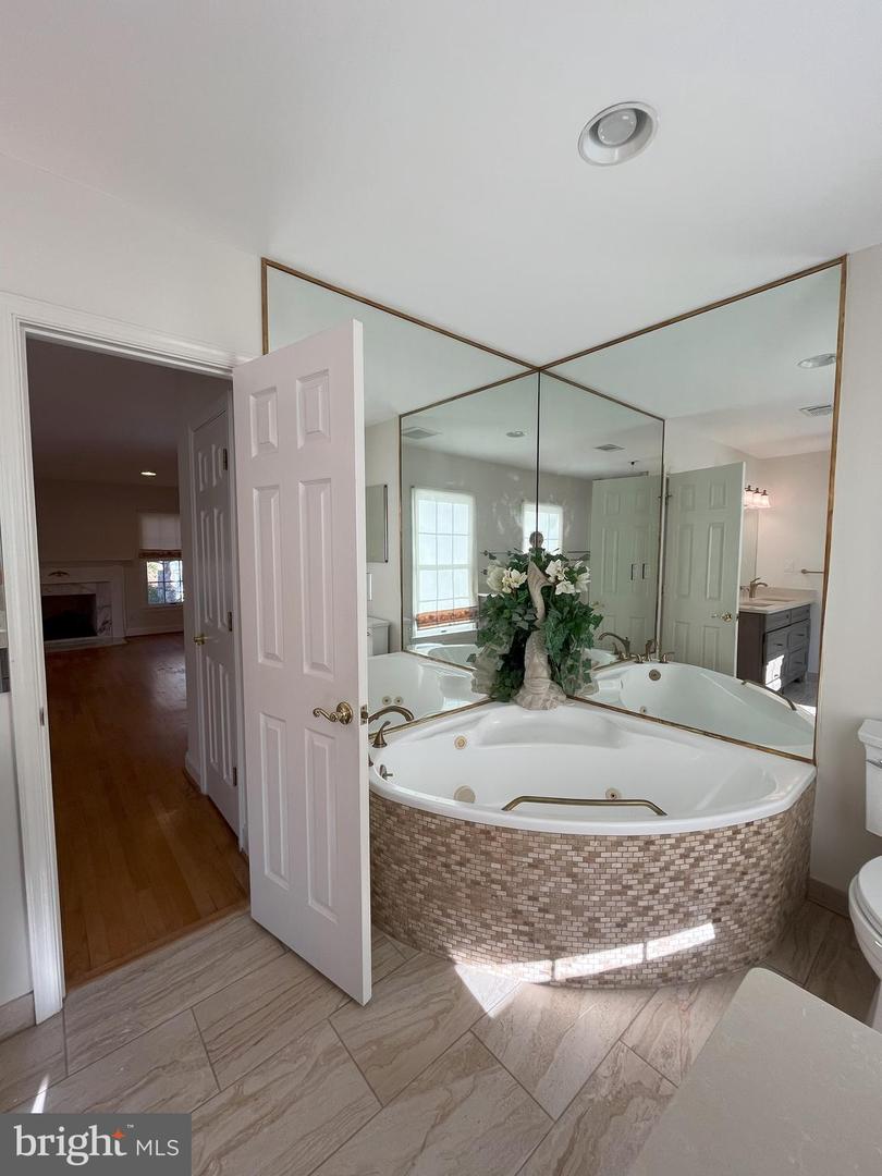 5179 Macomb St Nw Property Photo 14