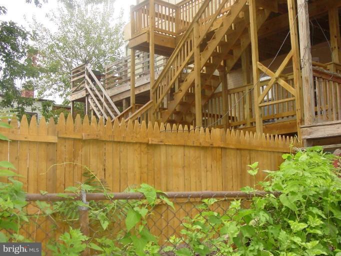 13 S St Ne #a Property Photo 9