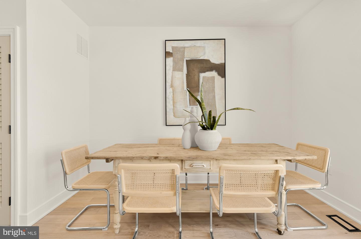1463 Harvard St Nw #ph8 Property Photo 7